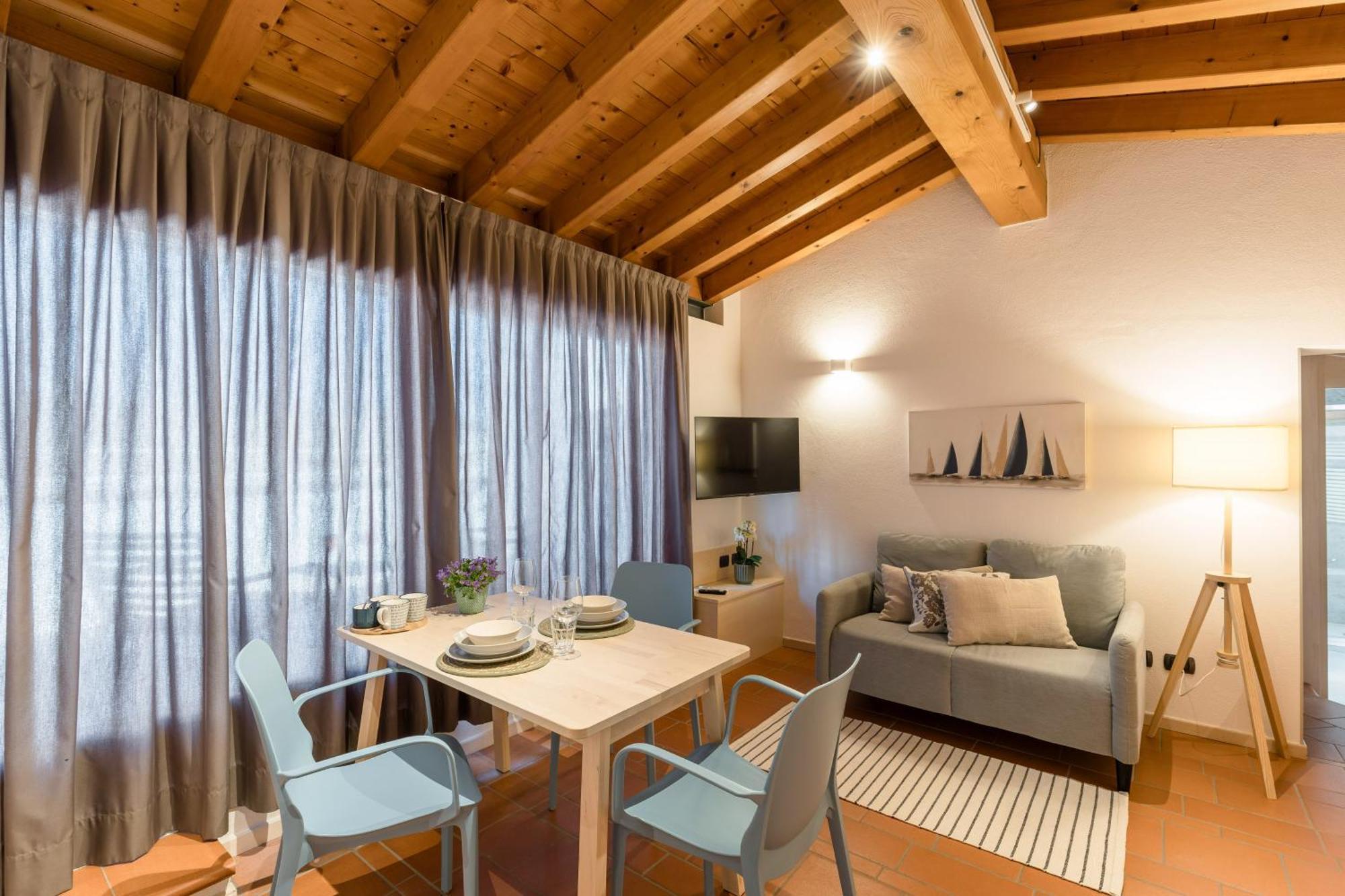 Charming Sirmione Bed & Breakfast Exterior photo