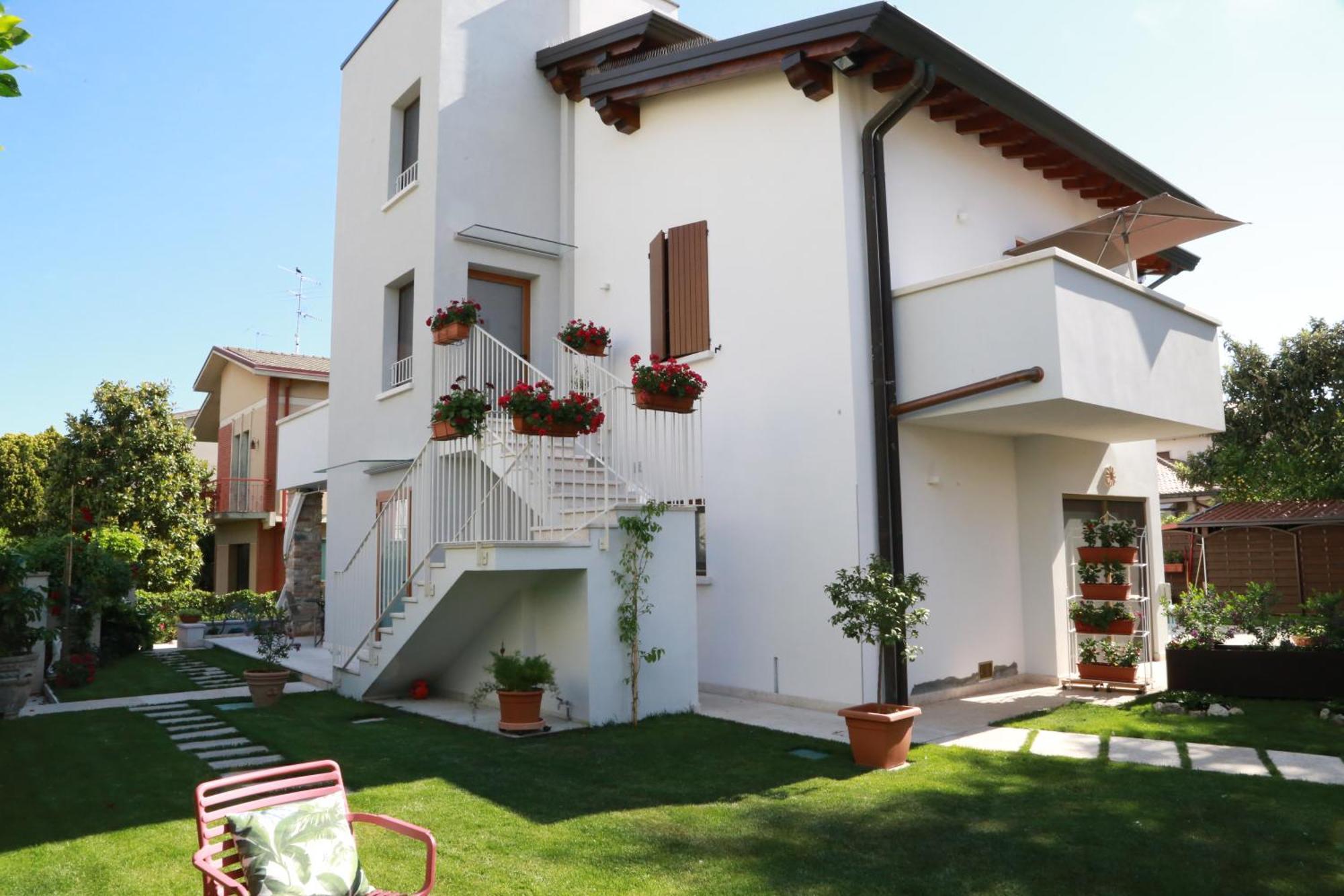 Charming Sirmione Bed & Breakfast Exterior photo