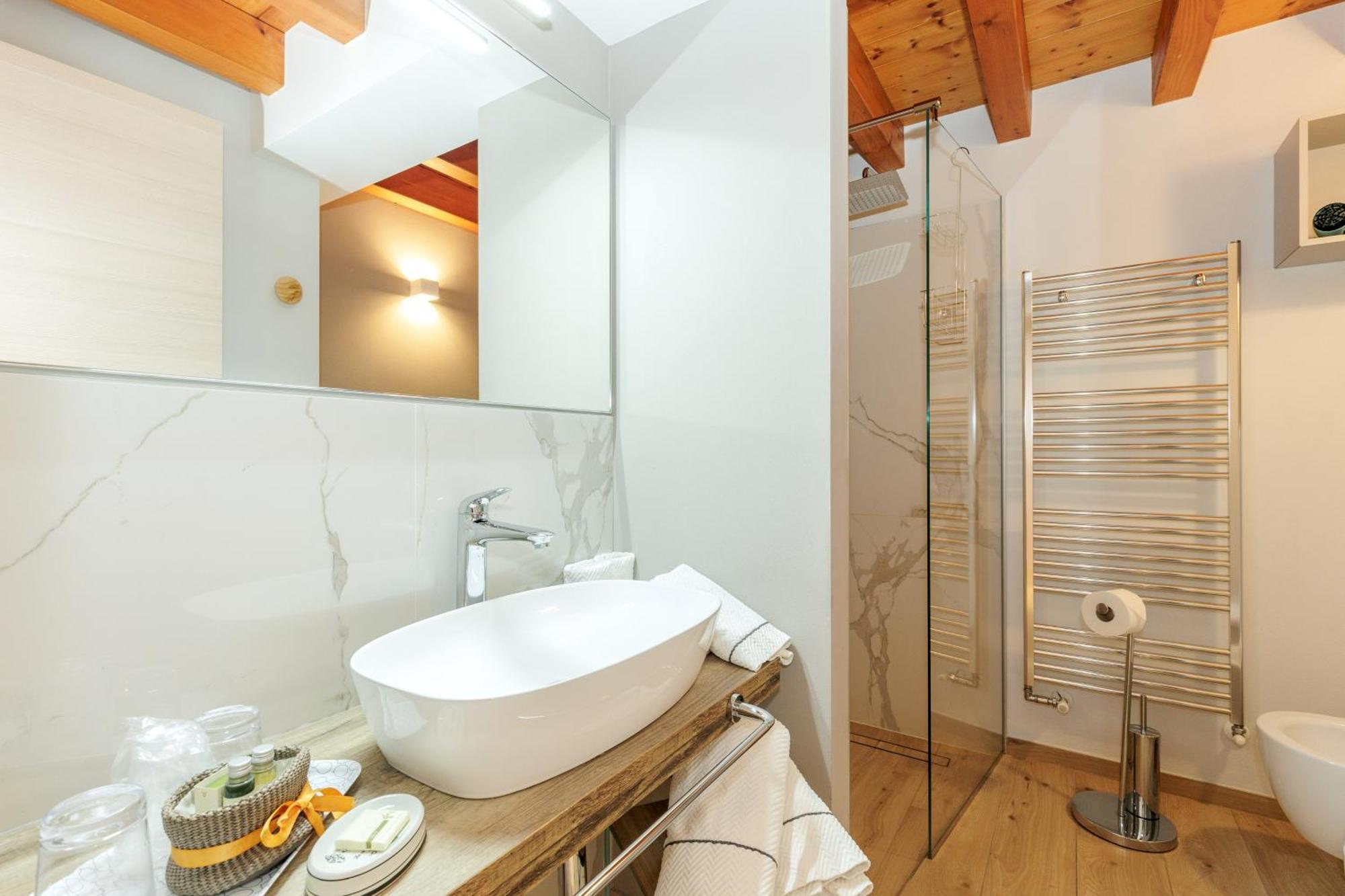 Charming Sirmione Bed & Breakfast Exterior photo